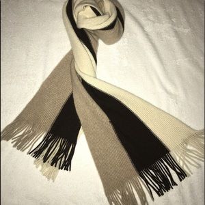Cashmere scarf